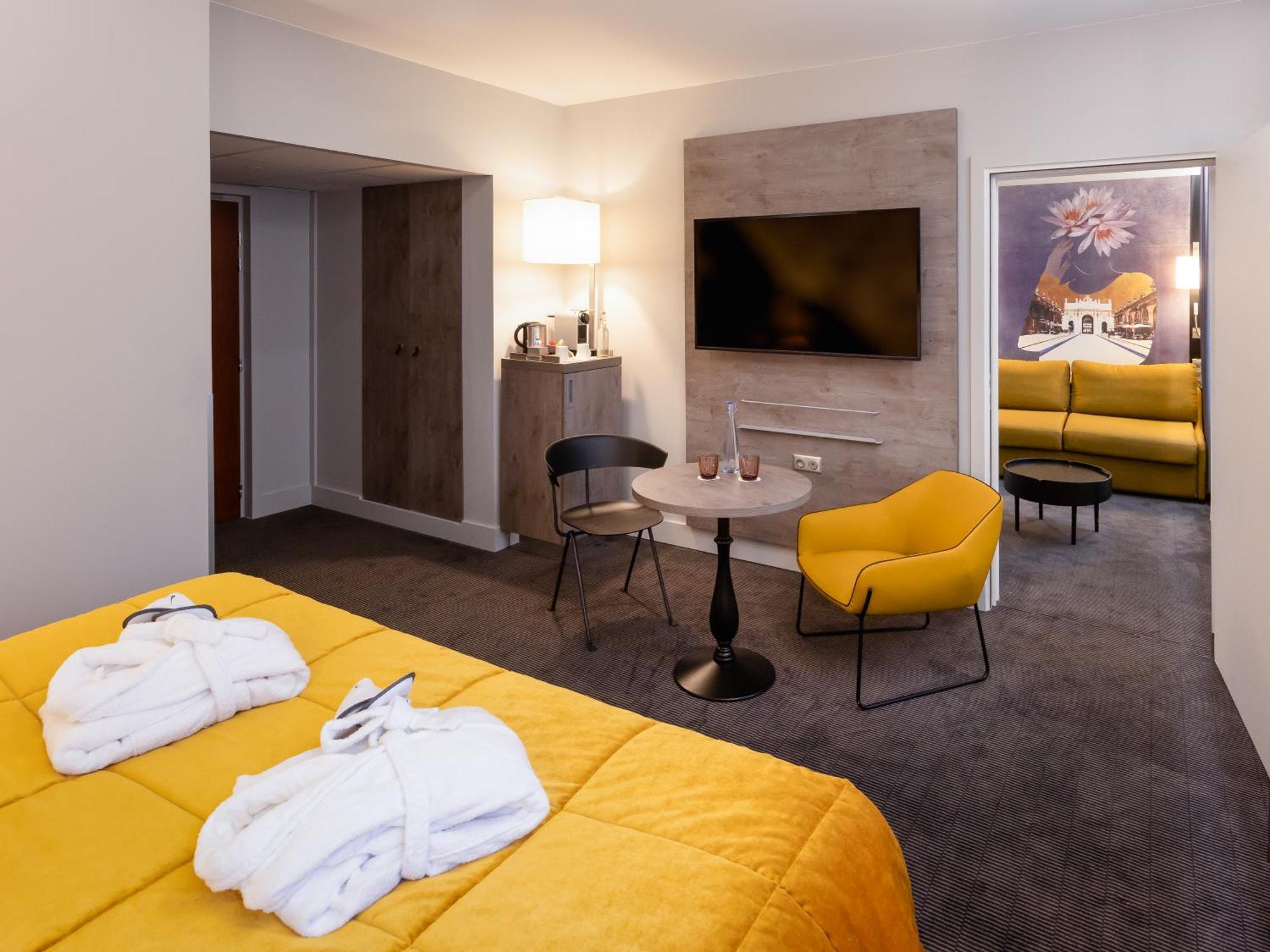 Mercure Nancy Centre Place Stanislas Екстериор снимка